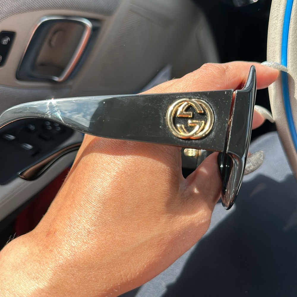 Black Gucci sunglasses authentic! - Picture 2 of 5